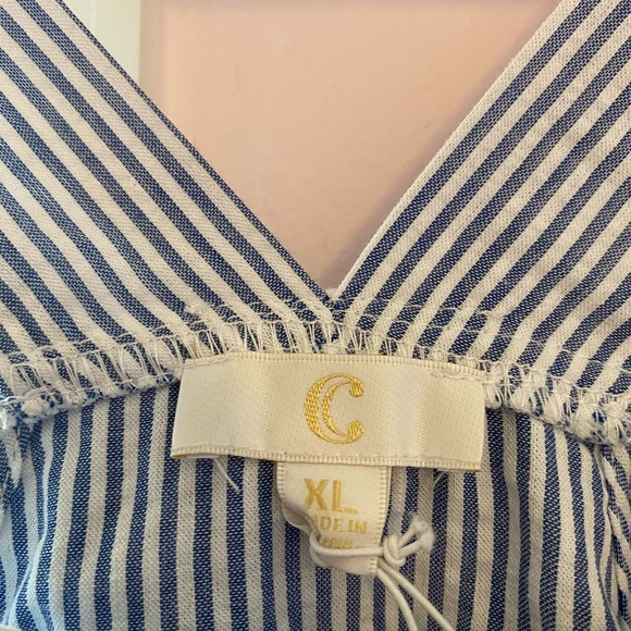 Striped blue and white top - Picture 2 of 6